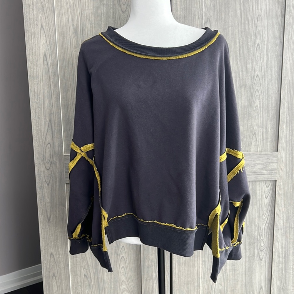 3 for $20 💜 LA MIEL Oversized Pullover Sweater